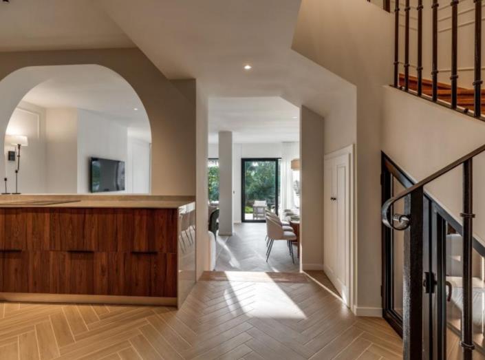 Image No.21-4 Bed Townhouse for sale