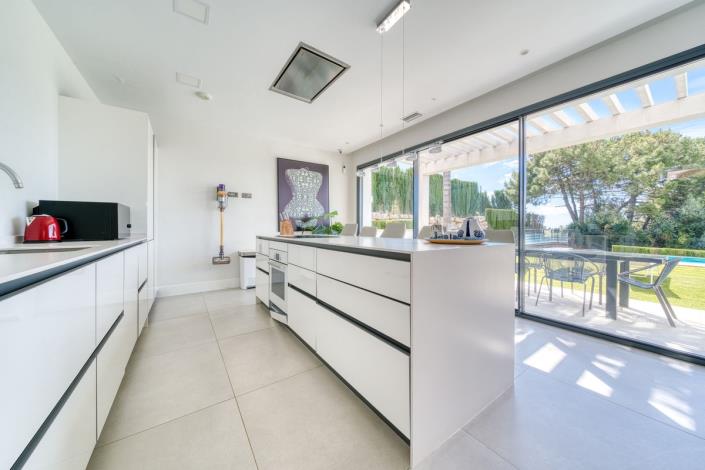 Image No.6-4 Bed Villa for sale