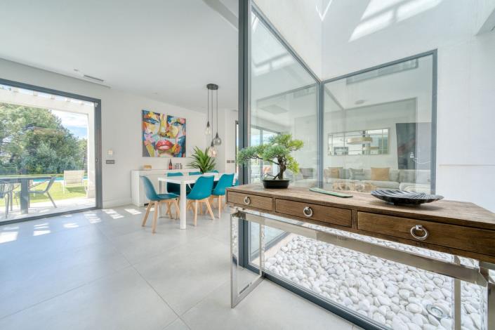 Image No.8-4 Bed Villa for sale