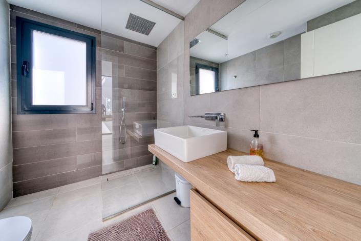 Image No.23-4 Bed Villa for sale