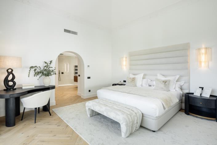 Image No.7-5 Bed Villa for sale