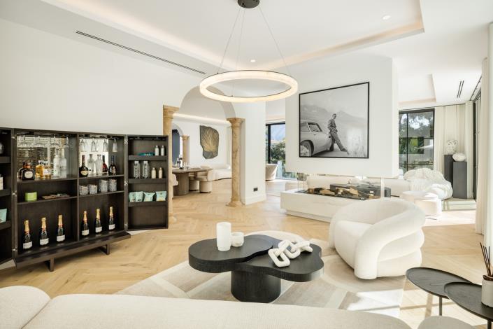 Image No.21-5 Bed Villa for sale