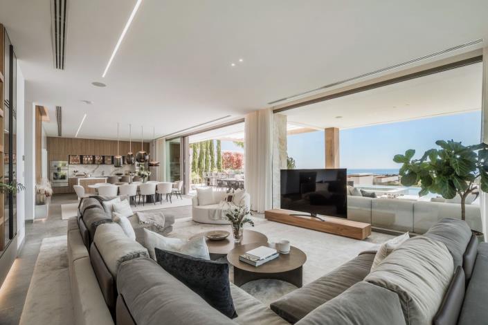 Image No.9-6 Bed Villa for sale