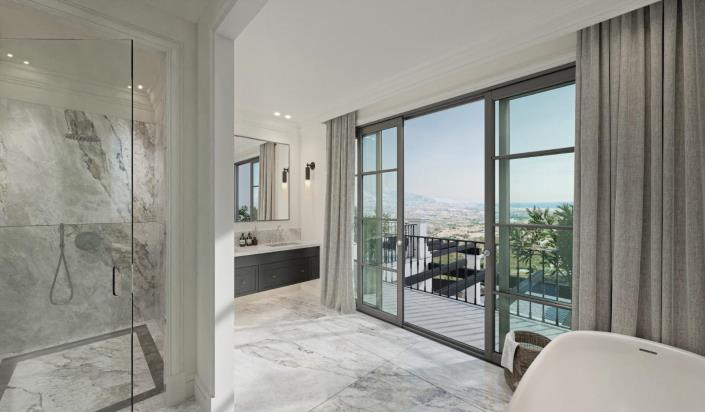 Image No.7-5 Bed Villa / Detached for sale