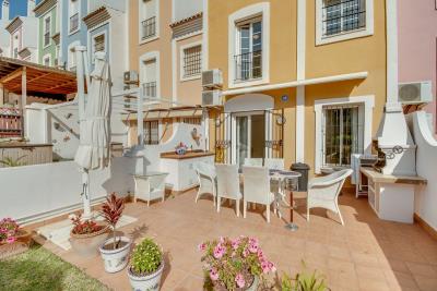 10-bb915d1cb19341576dcdc994b81ab9c5