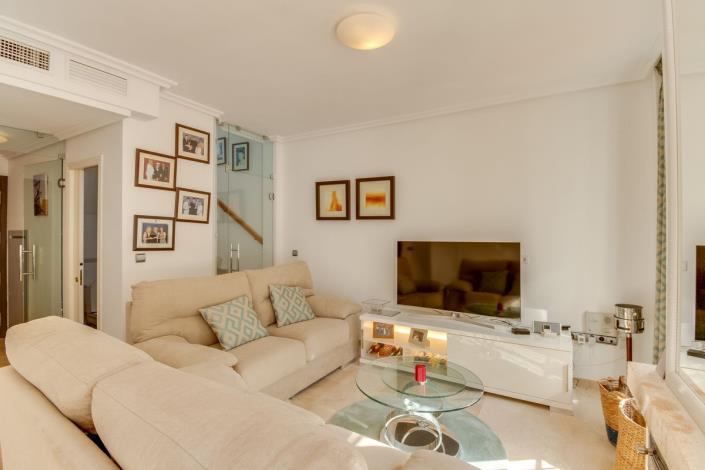 Image No.13-3 Bed Townhouse for sale