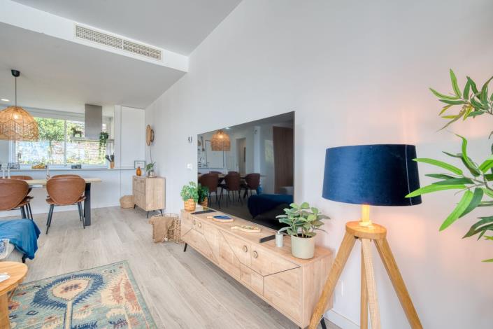 Image No.17-3 Bed Townhouse for sale