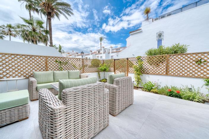 Image No.5-4 Bed Townhouse for sale