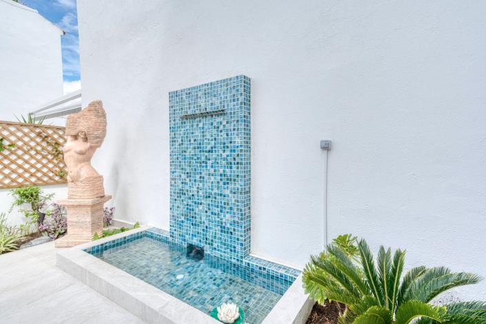 Image No.28-4 Bed Townhouse for sale