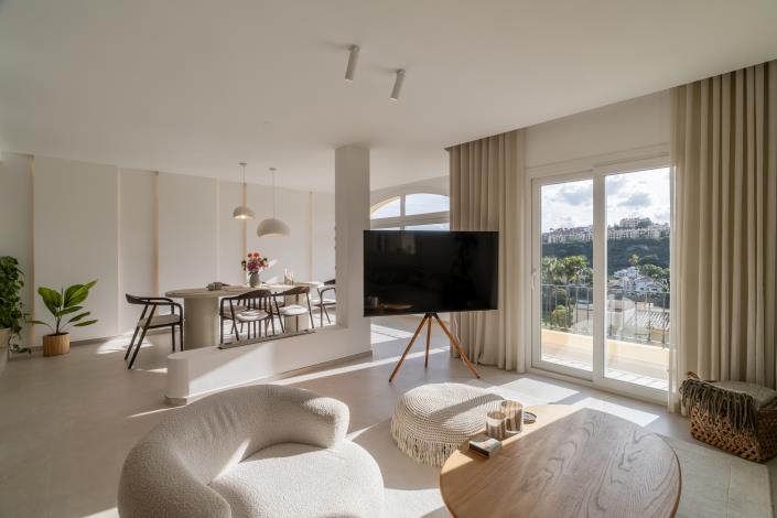 Image No.21-3 Bed Townhouse for sale