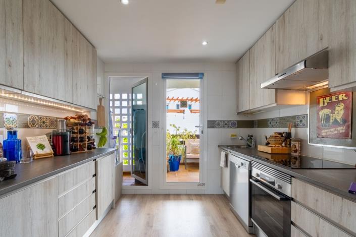 Image No.13-3 Bed Apartment for sale