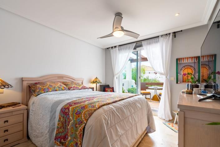 Image No.26-3 Bed Apartment for sale