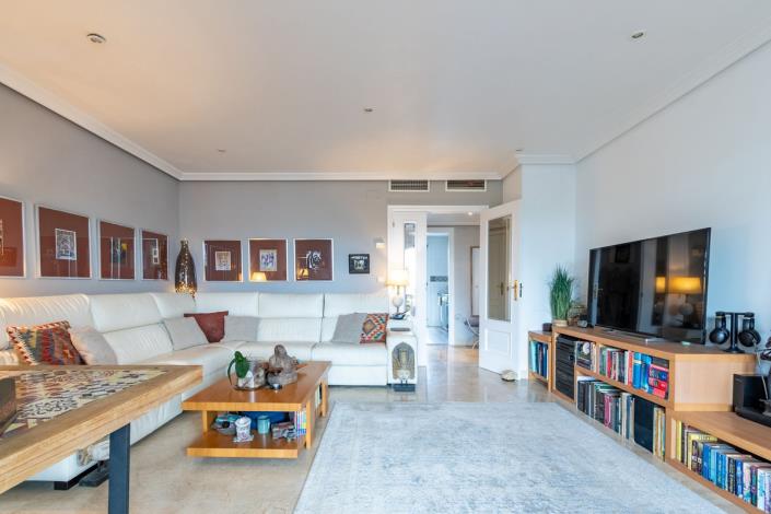 Image No.15-3 Bed Apartment for sale