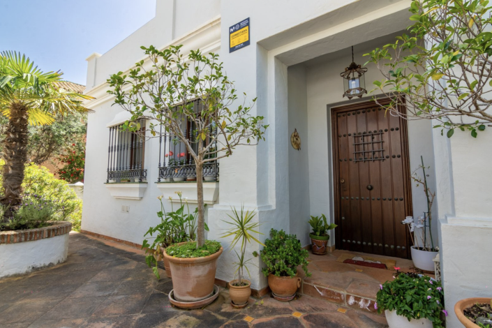 Image No.12-4 Bed Villa / Detached for sale