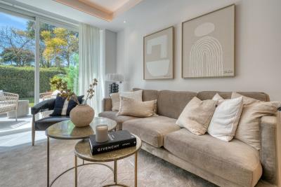 10-bb915d1cb19341576dcdc994b81ab9c5