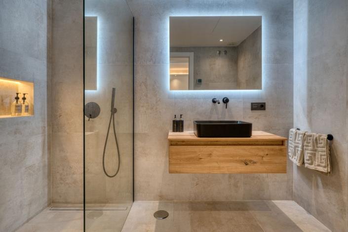 Image No.21-3 Bed Apartment for sale