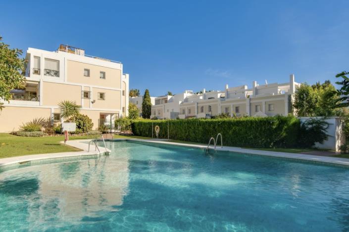 Image No.29-3 Bed Apartment for sale