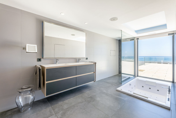 Image No.22-4 Bed Villa / Detached for sale