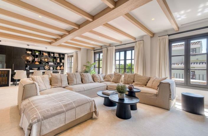 Image No.7-Maison de ville de 4 chambres à vendre à Naguelles