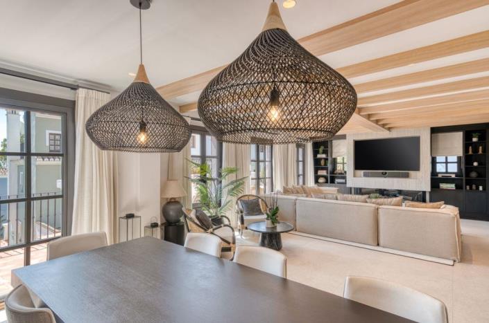 Image No.9-Maison de ville de 4 chambres à vendre à Naguelles