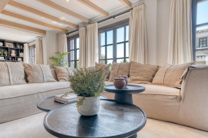 Image No.25-Maison de ville de 4 chambres à vendre à Naguelles