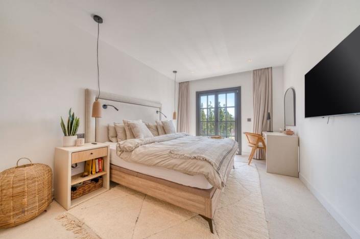 Image No.37-Maison de ville de 4 chambres à vendre à Naguelles