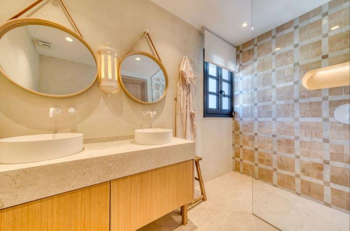 Image No.39-Maison de ville de 4 chambres à vendre à Naguelles