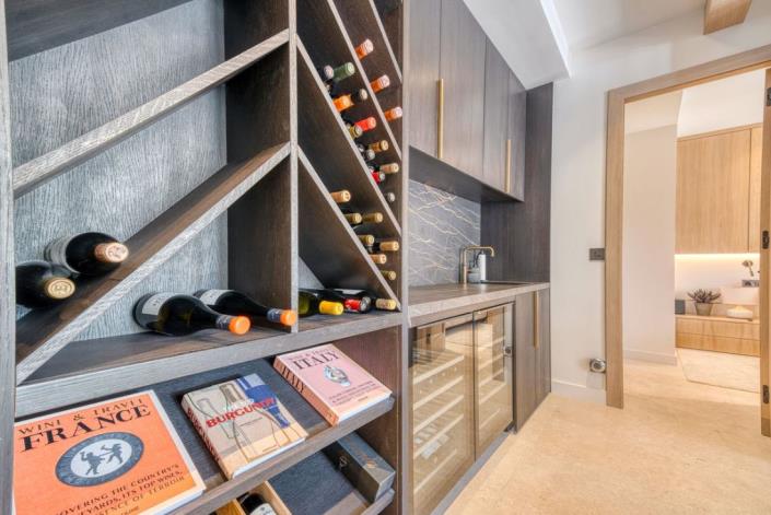 Image No.44-Maison de ville de 4 chambres à vendre à Naguelles