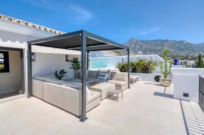 Image No.54-Maison de ville de 4 chambres à vendre à Naguelles