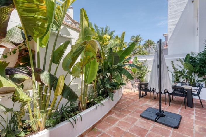 Image No.62-Maison de ville de 4 chambres à vendre à Naguelles