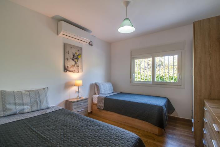 Image No.28-5 Bed Villa for sale