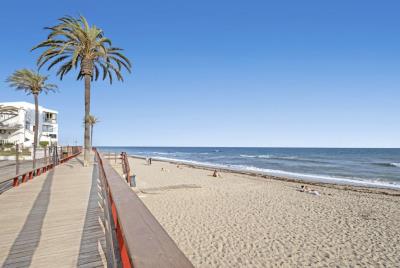 4-c23c0f86247804fa50226aecd8b0b2c8