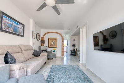 11-20939a0134ad724a8cb2a801094d15a4