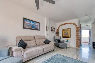 13-5fd73dea700db77384c091ca9818b1a9