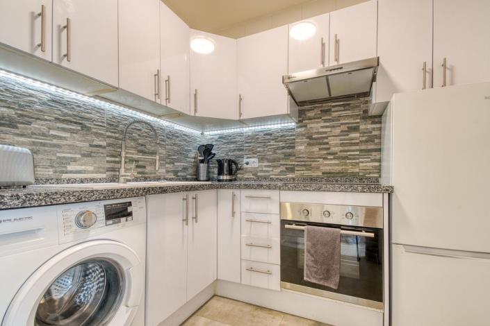 Image No.16-2 Bed Apartment for sale