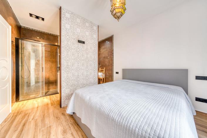 Image No.4-2 Bed Townhouse for sale