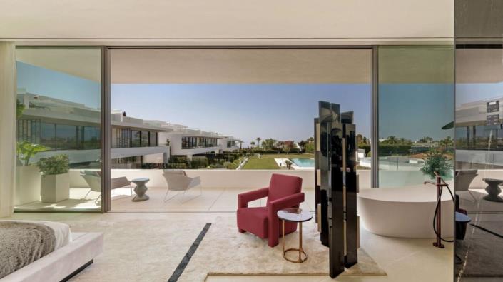 Image No.17-4 Bed Villa for sale