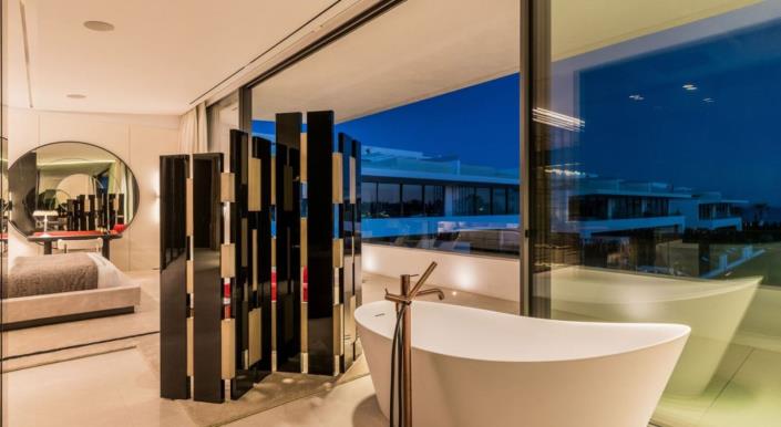 Image No.52-4 Bed Villa for sale