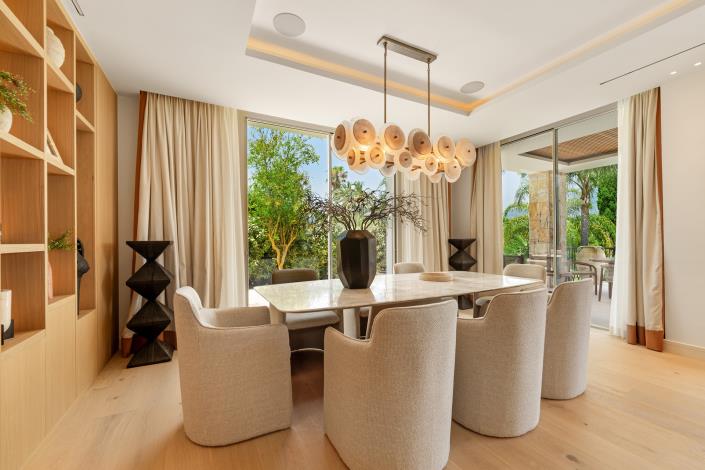 Image No.4-Villa de 5 chambres à vendre à Nueva Andalucia