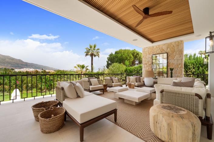 Image No.3-Villa de 5 chambres à vendre à Nueva Andalucia