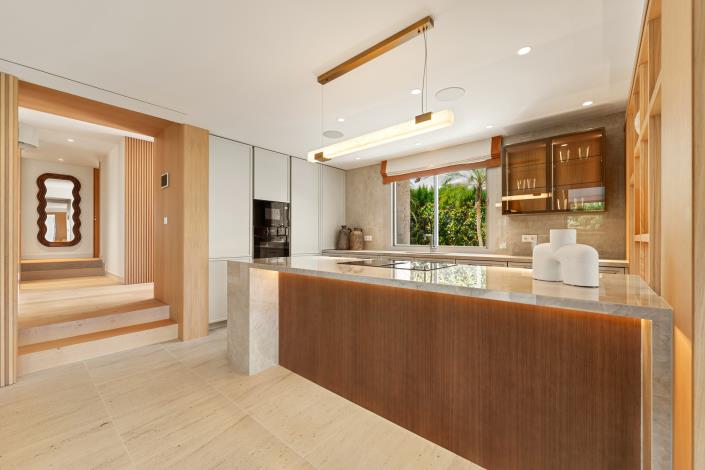 Image No.5-Villa de 5 chambres à vendre à Nueva Andalucia