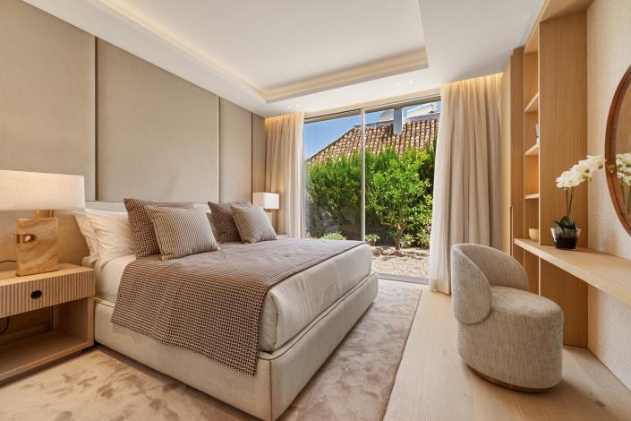 Image No.7-Villa de 5 chambres à vendre à Nueva Andalucia