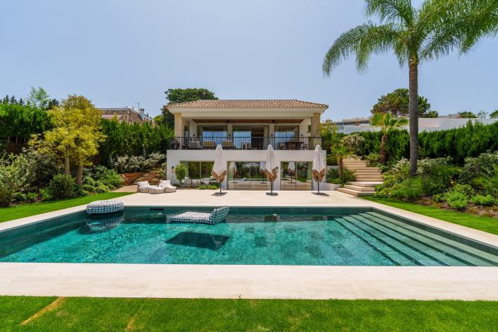 Image No.12-Villa de 5 chambres à vendre à Nueva Andalucia