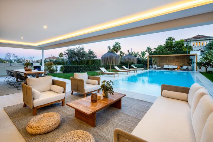 Image No.10-5 Bed Villa for sale