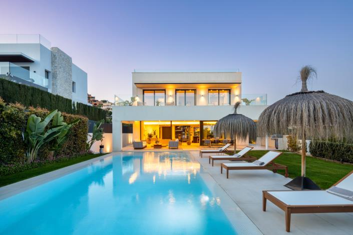 Image No.29-5 Bed Villa for sale