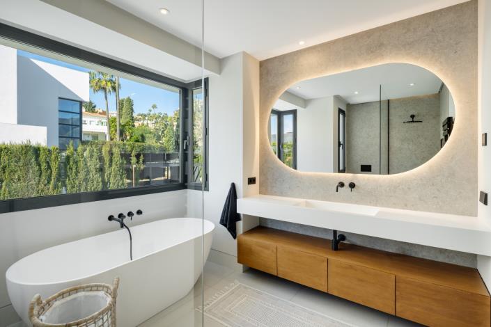 Image No.31-5 Bed Villa for sale