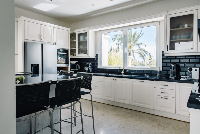 Image No.9-5 Bed Villa / Detached for sale