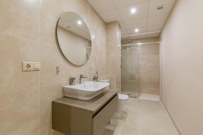 Image No.7-11 Bed Villa for sale