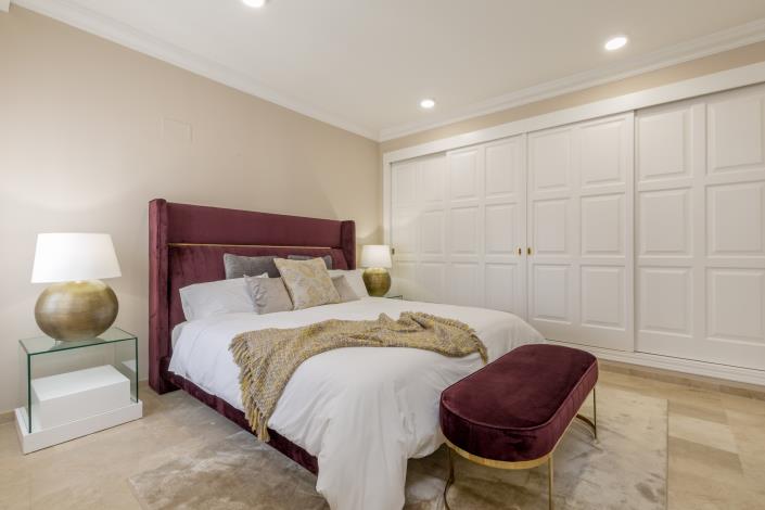 Image No.26-11 Bed Villa for sale