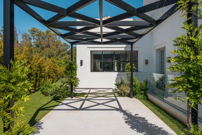 Image No.10-4 Bed Villa for sale